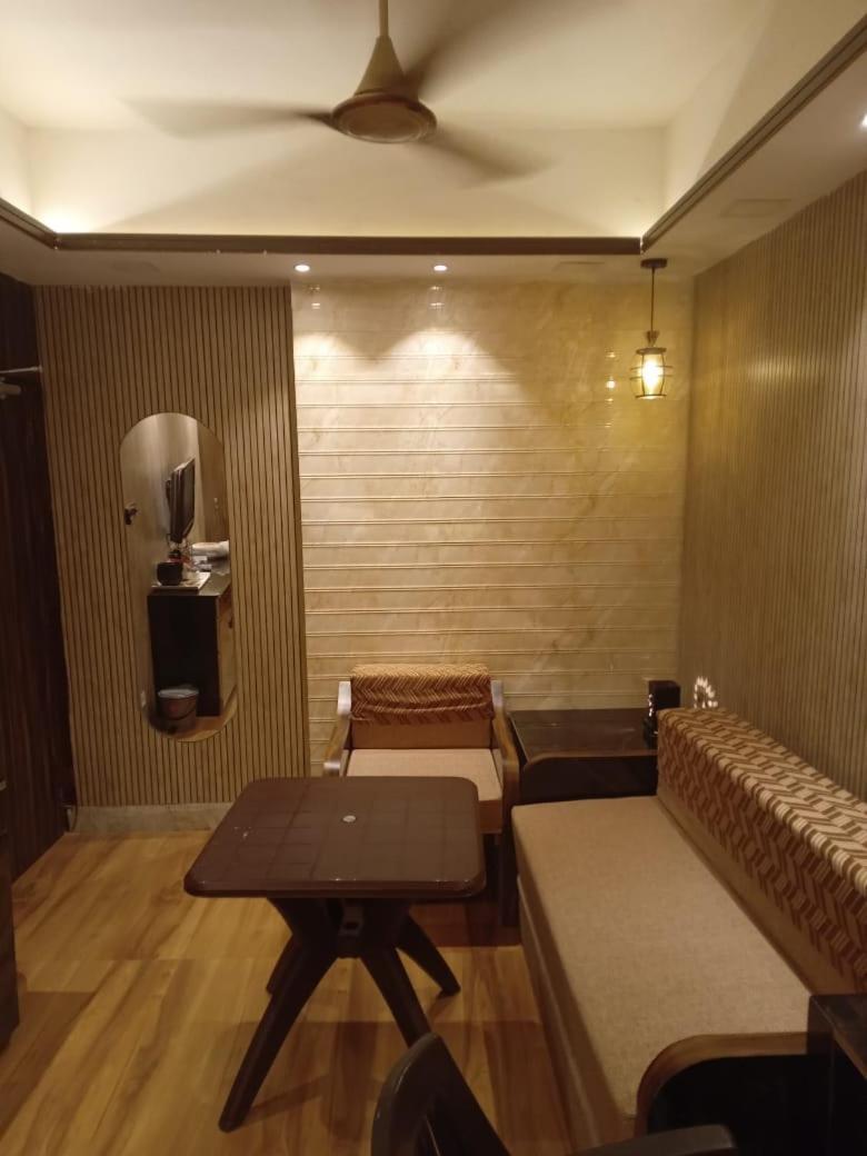 Ostro Inn Studio Apartment Calcutta Eksteriør billede